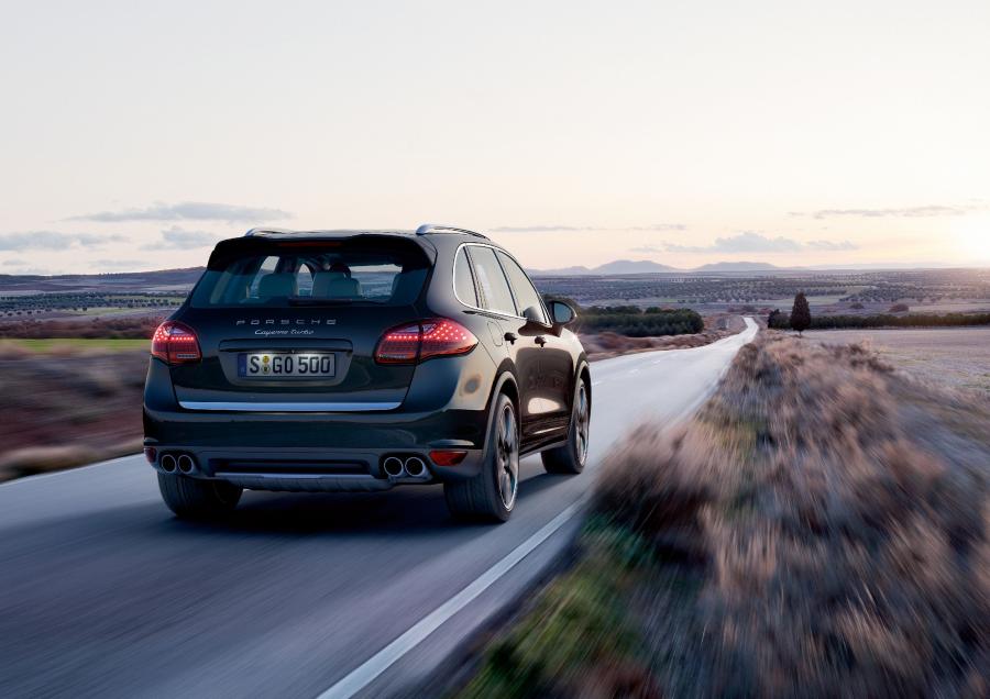  Porsche Cayenne 2011 года  (фото 13 из 107)